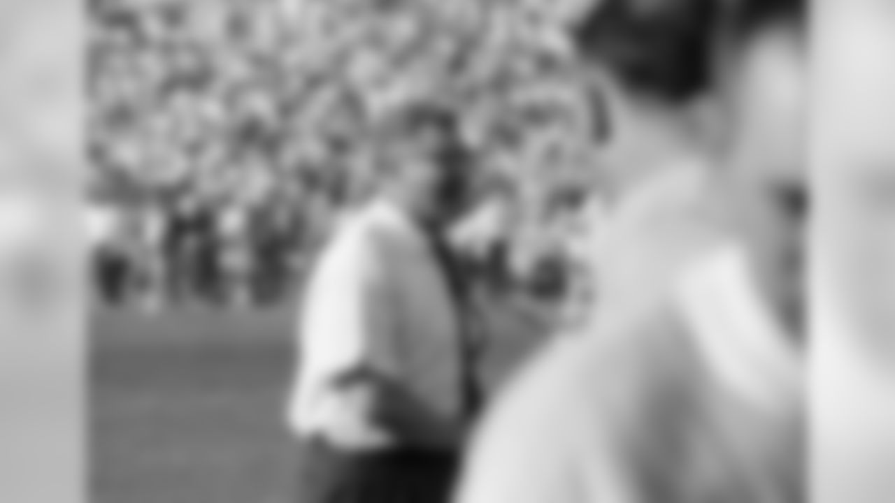 Green Bay Packers coach Vince Lombardi cheers on his champion team as they swamp the Kansas City Chiefs, 35-10 during Super Bowl I, in Los Angeles, Calif., Jan. 15, 1967. (Associated Press)