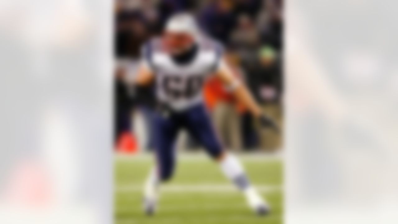 BALTIMORE - DECEMBER 3: Mike Vrabel #50 of the New England Patriots lines up against the Baltimore Ravens on December 3, 2007 at M&T Bank Stadium in Baltimore, Maryland. The Patriots defeated the Ravens 27-24. (Photo by Joe Robbins/Getty Images)