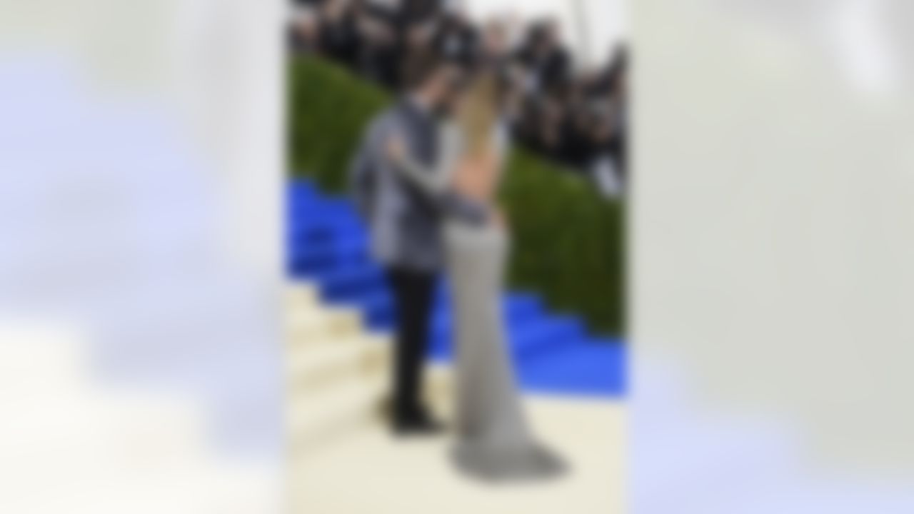 Tom Brady, left, and Gisele Bundchen attend The Metropolitan Museum of Art's Costume Institute benefit gala celebrating the opening of the Rei Kawakubo/Comme des Garcons: Art of the In-Between exhibition on Monday, May 1, 2017, in New York. (Photo by Evan Agostini/Invision/AP)