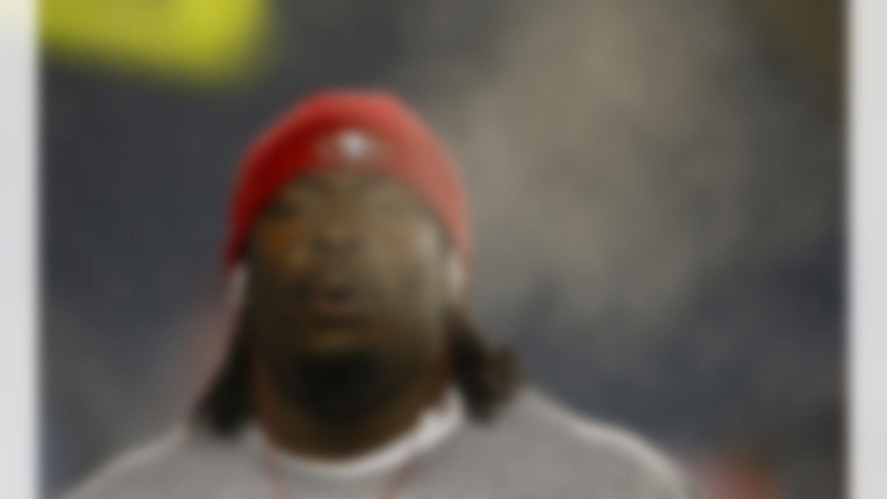 San Francisco 49ers defensive tackle Ricky Jean Francois takes a breath prior to a game against the New England Patriots at Gillette Stadium on December 16, 2012 in Foxboro, Massachusetts. San Francisco won 41-34. (Aaron M. Sprecher/NFL)