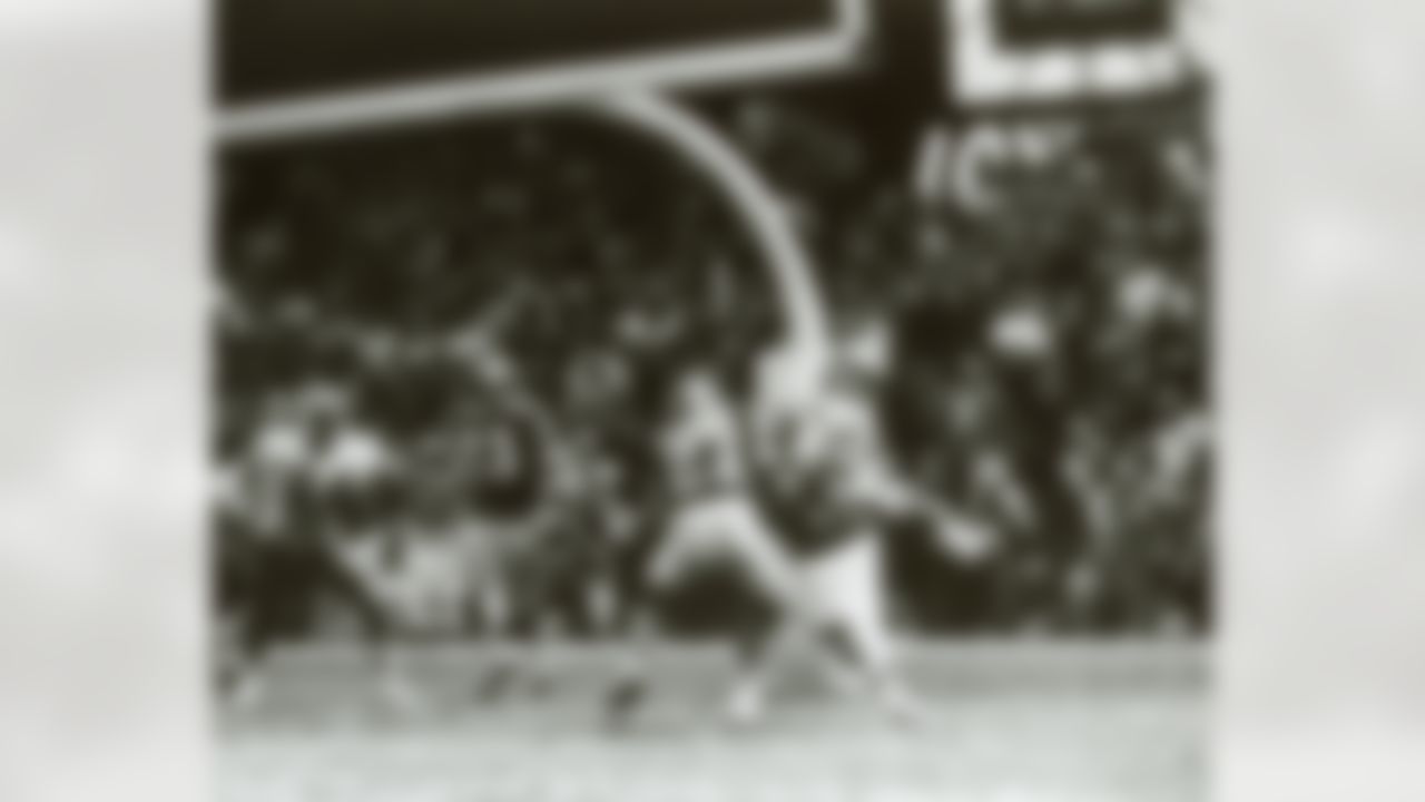 Dallas had its chance for revenge just nine months later on a Monday night at RFK, but it was not to be. Hall of Fame safety Ken Houston made a clutch-as-it-gets tackle on Cowboys fullback Walt Garrison at the one-yard line to preserve a 14-7 win for the Redskins. In a game marred by missed field goals, the Redskins got a leg up in the NFC East race, but ultimately the division would go to the Cowboys on a tiebreaker. These clubs hated each other in the '70s, but Dallas usually came out on top, winning the NFC East seven times during the decade. (Pro Football Hall of Fame)