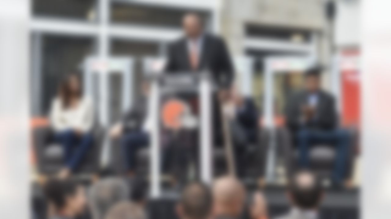 Cleveland Browns Pro Football Hall of Famer Jim Brown speaks during a ceremony as he is honored with a statue outside FirstEnergy Stadium before an NFL football game against the Baltimore Ravens, Sunday, Sept. 18, 2016, in Cleveland. (AP Photo/David Richard)