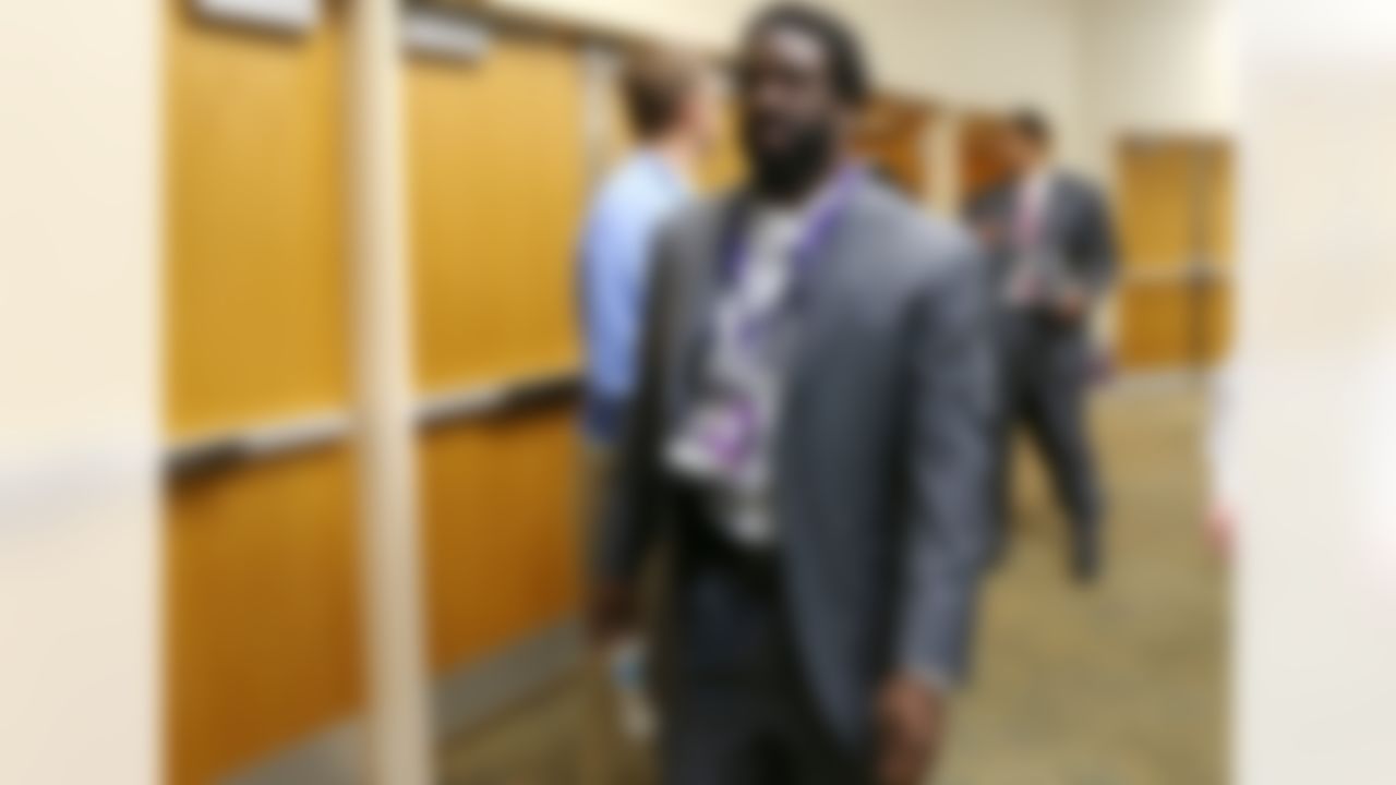 Baltimore Ravens safety Ed Reed walks to the arrivals press conference at the Hilton New Orleans Riverside on Monday, January 28, 2013 in New Orleans, LA. The Ravens will face the San Francisco 49ers in the NFL Super Bowl XLVII football game on Feb. 3. (Ben Liebenberg/NFL)