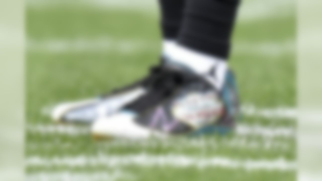 Jacksonville Jaguars cornerback Jalen Ramsey (20) wears cleats honoring the victims of the recent mass shooting in Las Vegas while playing against the Pittsburgh Steelers in the second quarter of the NFL football game, Sunday, Oct. 8, 2017, in Pittsburgh.