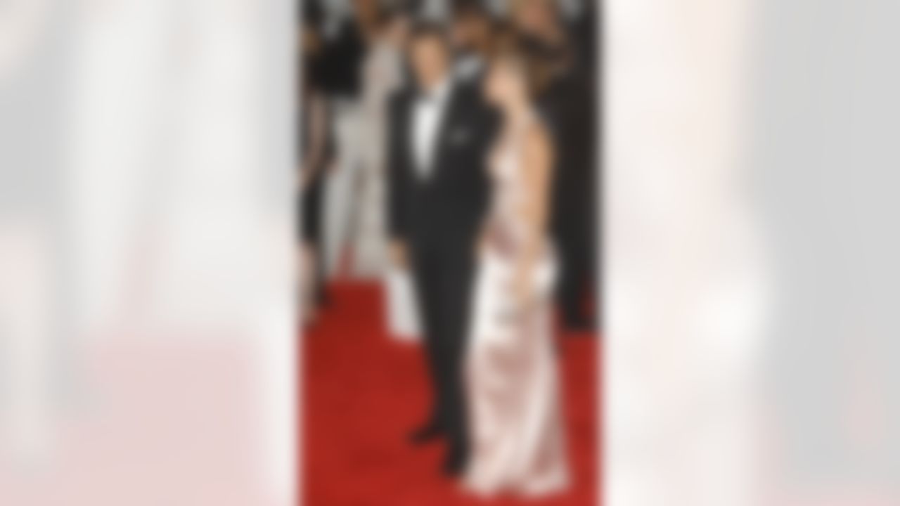 NFL quarterback Tom Brady and girlfriend Gisele Bundchen arrive at the Metropolitan Museum of Art's Costume Institute Gala in New York on Monday, May 5, 2008. (AP Photo/Evan Agostini)