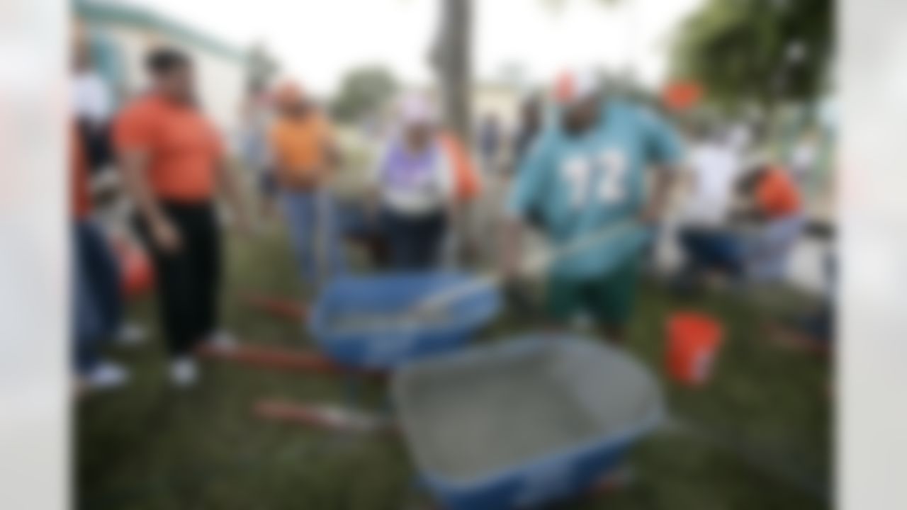 The Home Depot NFL Neighborhood MVP Build with Miami Dolphins Offensive Tackle Vernon Carey. (Photo by Andrew Coppley, CIA Stock Photography, Inc.)