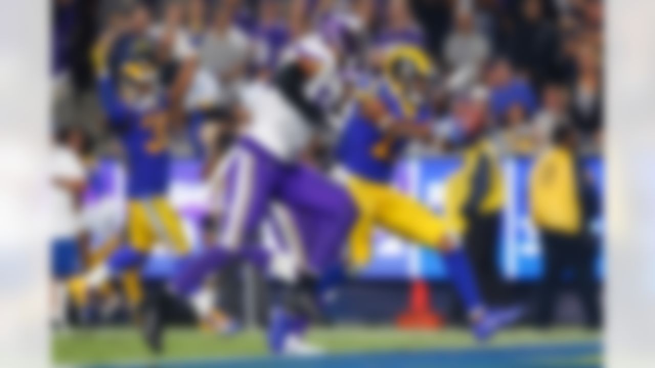 The Rams started 4-0 for the first time since the 2001 season (those Rams finished 14-2 and went to the Super Bowl). In the victory, L.A.'s offense racked up 556 total yards (456 pass, 100 rush), its most total yards in a game since Week 16, 2006. Jared Goff finished 26/33 with 465 passing yards, 5 TDs and 0 INT for a 158.3 passing rating (a perfect rating). Goff became the second QB since 1950 to record 400-plus pass yards, 5+ pass TD and a perfect passer rating in a game and the first QB in NFL history to pass for 350-plus yards and have a 75-plus completion percentage in three straight games. Gurley finished with 83 rushing yards on 17 carries, four catches for 73 yards and 1 receiving TD. Gurley had the most scrimmage TD (41) in the NFL since 2015. Cooper Kupp set career highs in receptions (9), receiving yards (162) and receiving TD (2) and longest reception (70 yards). Aaron Donald finished with 2.0 sacks, 4 QB hits and 2 tackles for loss.