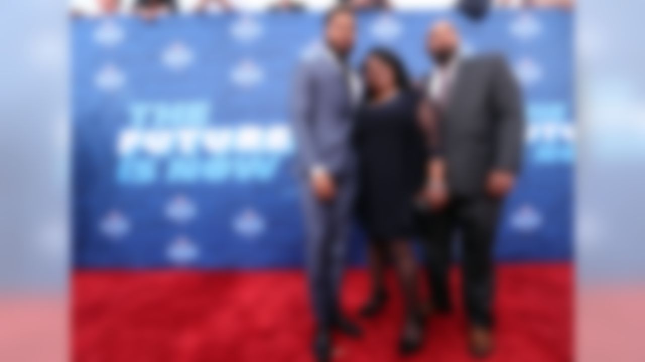 Ohio Sate cornerback Marshon Lattimore arrives at the 2017 NFL Draft with his parents, Felicia Killebrew and Marland Lattimore Sr. on Thursday, April 27, 2017 in Philadelphia. (Perry Knotts/NFL)