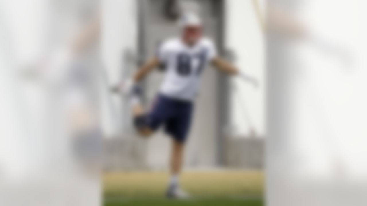 New England Patriots tight end Rob Gronkowski stretches during practice Thursday, Jan. 29, 2015, in Tempe, Ariz. The Patriots play the Seattle Seahawks in NFL football Super Bowl XLIX Sunday, Feb. 1. (AP Photo/Mark Humphrey)