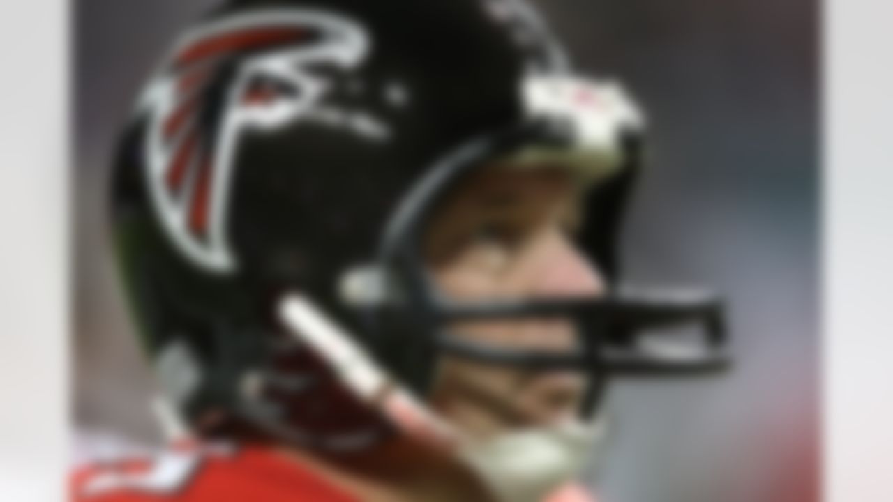 Morton Anderson of the Atlanta Falcons warms up before the game against the Indianapolis Colts at the Georgia Dome in Atlanta, Georgia on November 22, 2007. (Photo by Jeff Lewis / Sharp Shot)
