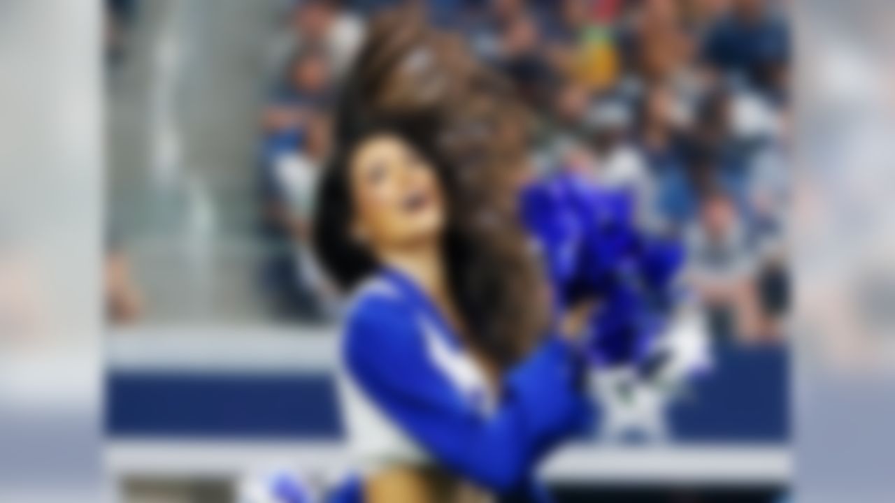 Best of 2018 NFL cheerleaders: Week 16