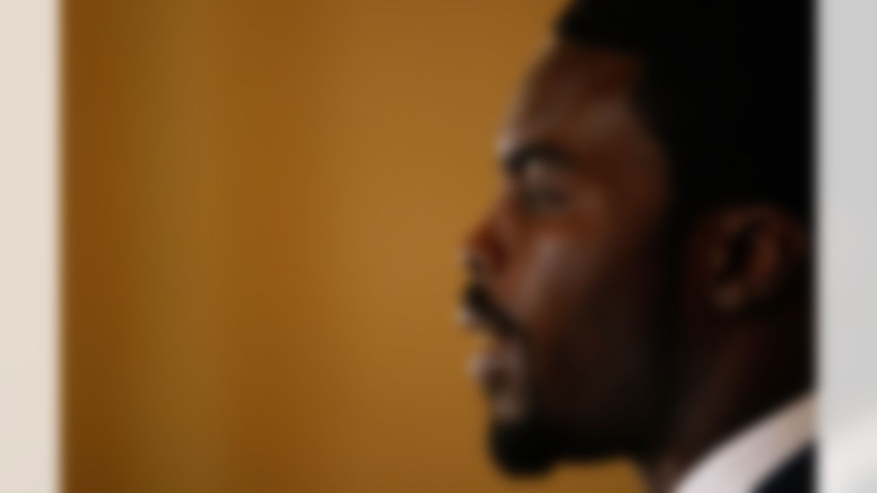 RICHMOND, VA - AUGUST 27: NFL star Michael Vick speaks at a press conference after appearing in federal court August 27, 2007 in Richmond, Virginia. Vick pleaded guilty in court to federal dogfighting conspiracy charges. (Photo by Win McNamee/Getty Images)