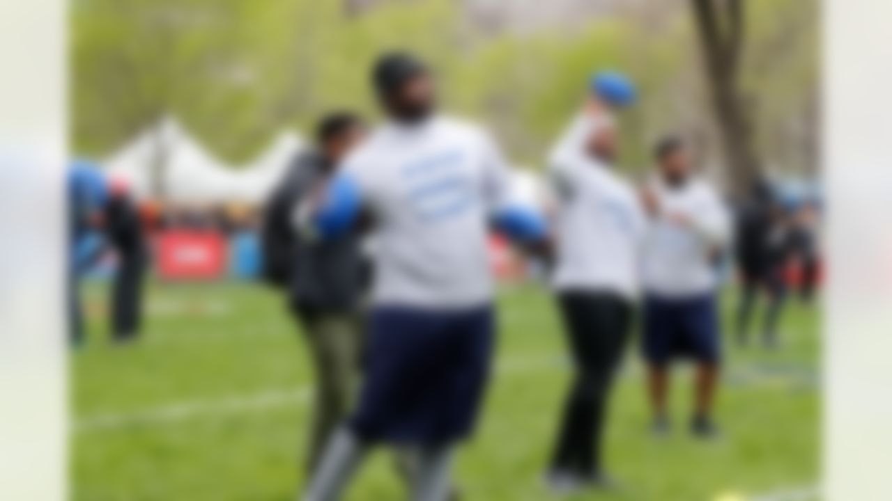 Alabama defensive tackle Jarran Reed participates in an NFL Play 60 event at Grant Park on Wednesday, April 27, 2016 in Chicago. (Ben Liebenberg/NFL)