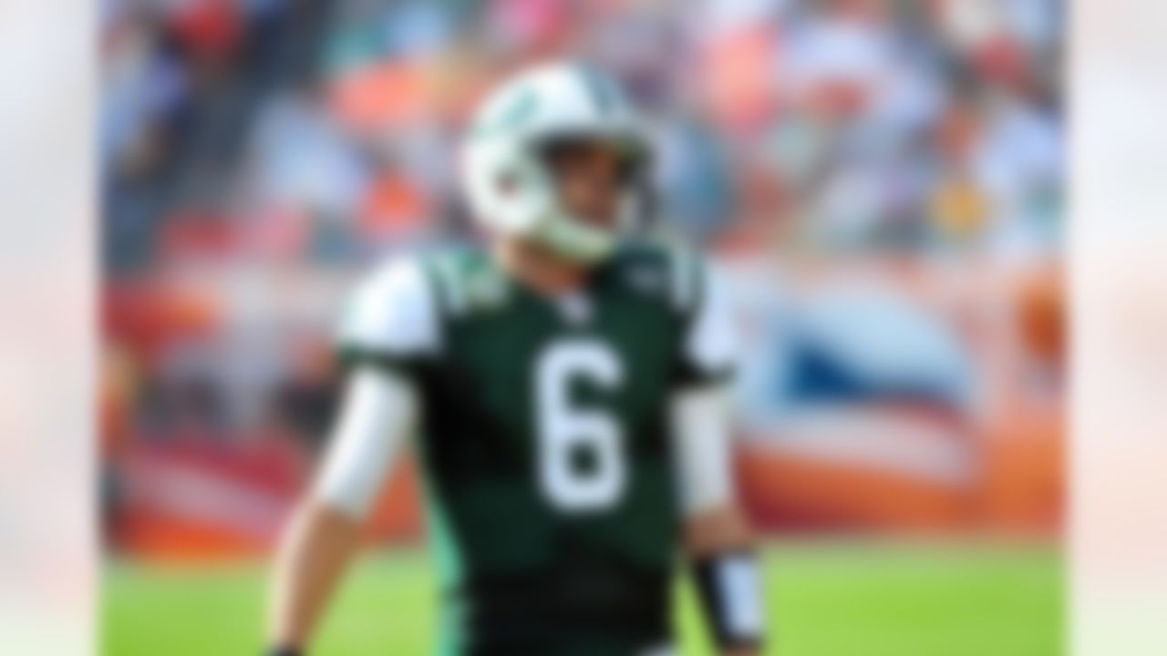 The Jets? Don't get me started. With all the dysfunction in that locker room, Rex Ryan's bluster, an overwhelming media glare and the constant hysteria of two Mannings in New York. ... There's no way I see Peyton walking into that cauldron, no matter how the Jets might feel about Mark Sanchez. It's just not Peyton's scene.