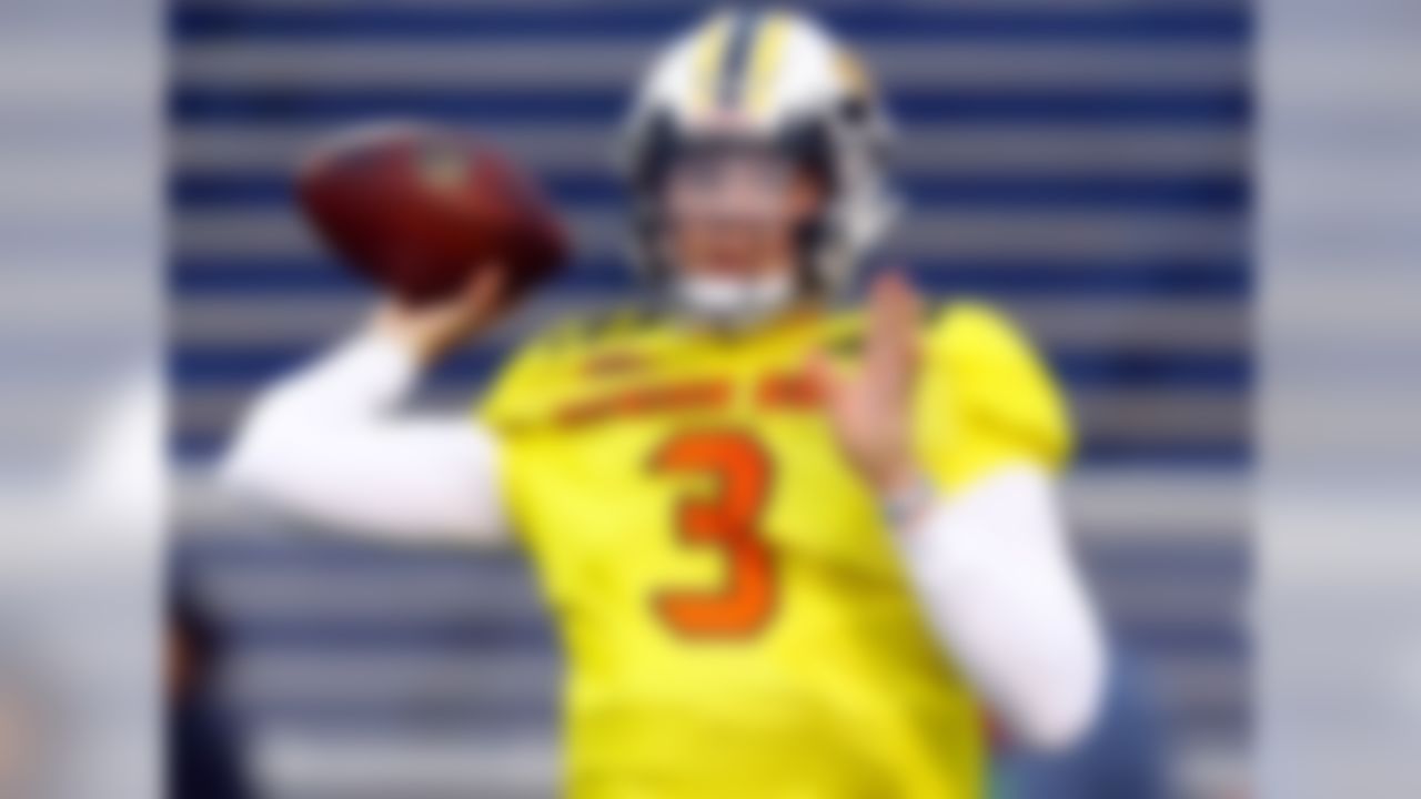 North quarterback Drew Lock of Missouri (3) throws a pass during practice for Saturday's Senior Bowl college football game, Tuesday, Jan. 22, 2019, in Mobile, Ala.