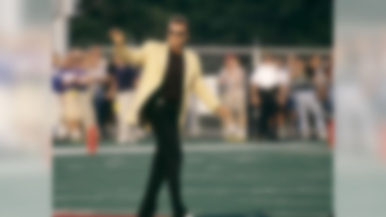 Former San Francisco 49ers great Joe Montana at the Hall of Fame Game, a 20-0 49ers preseason loss to the New England Patriots on July 31, 2000, at Fawcett Stadium in Canton, Ohio. Earlier in the day, Montana was inducted into the Pro Football Hall of Fame. (National Football League)
