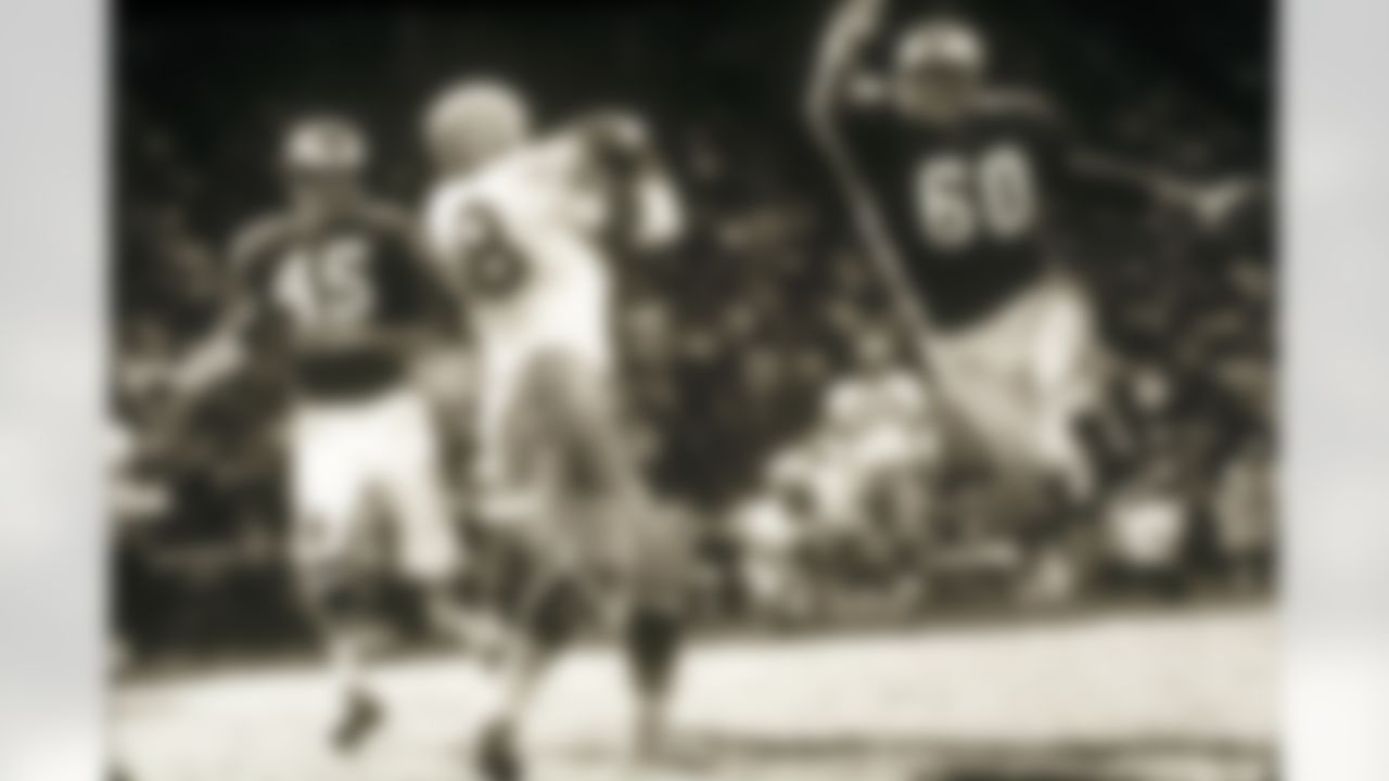 Linebacker Chuck Bedanrik (60) of the Philadelphia Eagles. (National Football League)