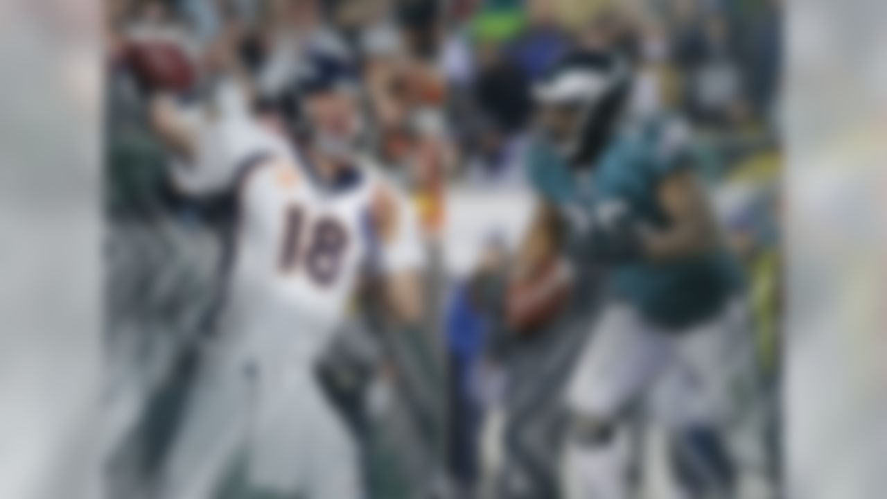 No Super Bowl-winning team has ever had the NFL's leading passer from the regular season, while just four have had the league's leading rusher (Cowboys' Emmitt Smith three times, Broncos' Terrell Davis once). Peyton Manning led the NFL in passing this season, and LeSean McCoy held the rushing title.
Three Super Bowl winners have had the league's leading receiver (Cowboys' Drew Pearson once, 49ers' Jerry Rice twice). Josh Gordon led the NFL in receiving in 2013, but his Cleveland Browns didn't make the playoffs.