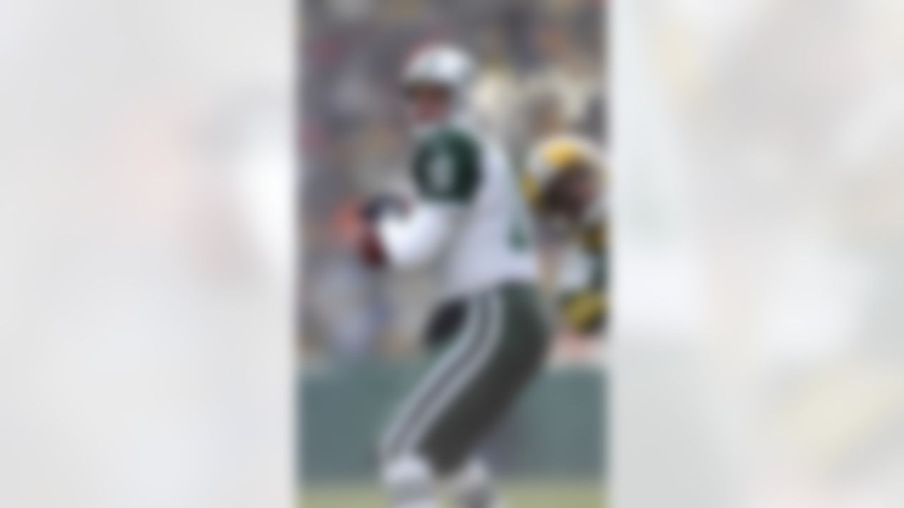Jets quarterback Chad Pennington during the game between the Green Bay Packers and the New York Jets at Lambeau Field on December 3, 2006. Photo by Steve Levin/Getty Images.