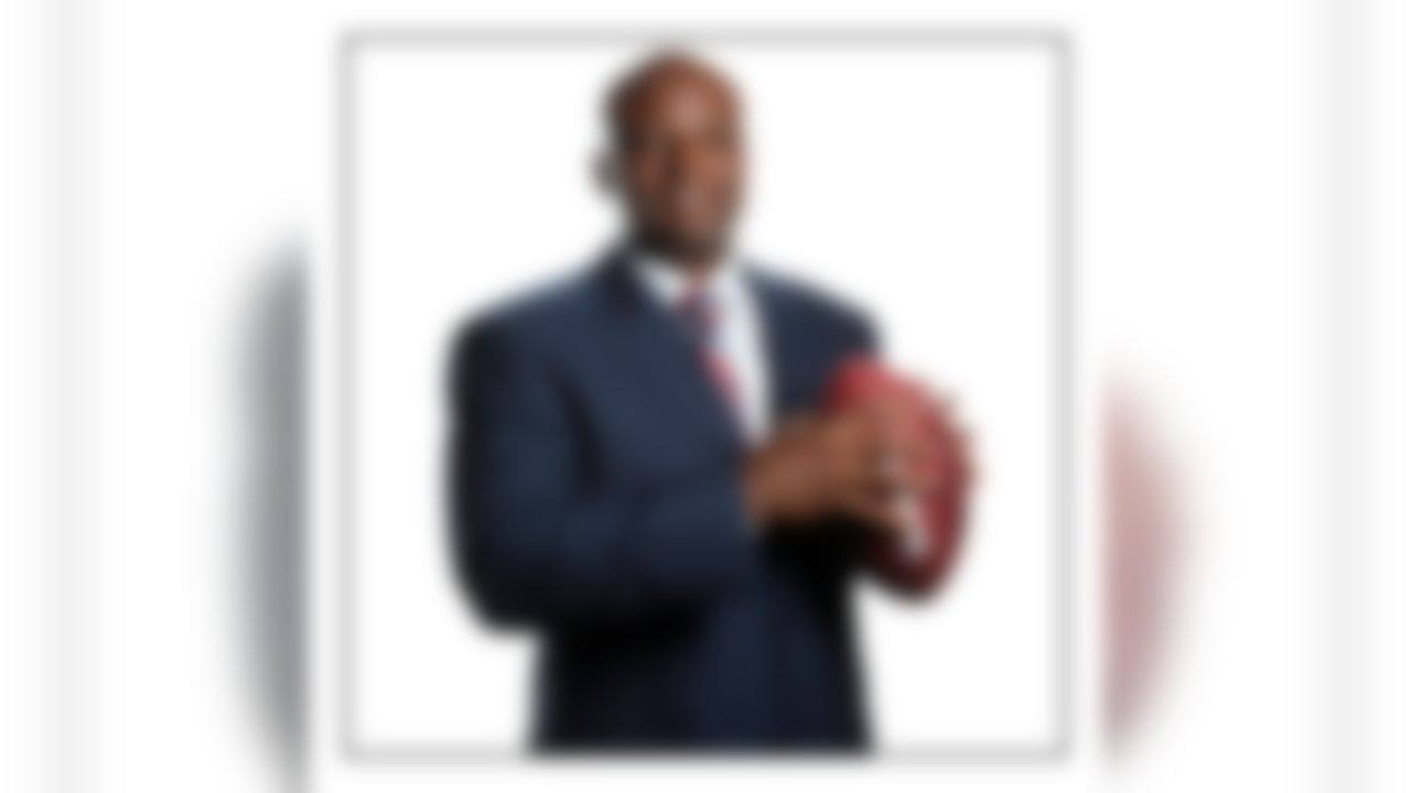 Hall of Famer Warren Moon poses for a portrait in the NFL.com Studio in Culver City, California on August 13, 2009. (Photo by Ben Liebenberg/NFL.com)