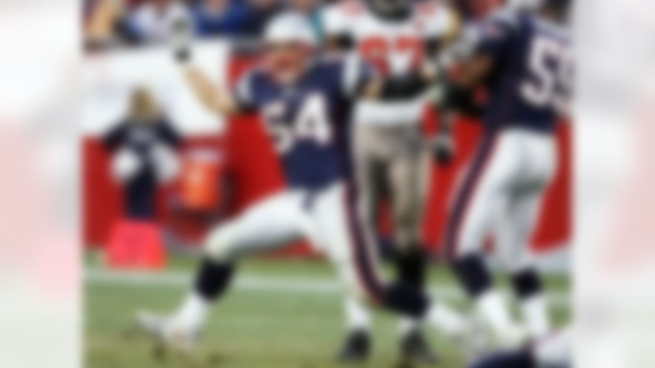 FOXBORO, MA - DECEMBER 17: Tedy Bruschi #54 of the New England Patriots celebrates a sack of Chris Simms of the Tampa Bay Buccaneers on December 17, 2005 at Gillette Stadium in Foxboro, Massachusetts. The Patriots defeated the Bucs 28-0. (Photo by Al Bello/Getty Images)