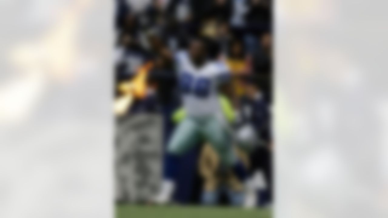 Nov 22, 2007; Irving, TX, USA; Dallas Cowboys defensive end Marcus Spear runs on to the field before the game against the New York Jets at Texas Stadium. The Cowboys beat the Jets 34-3. Mandatory Credit: Tim Heitman-US PRESSWIRE