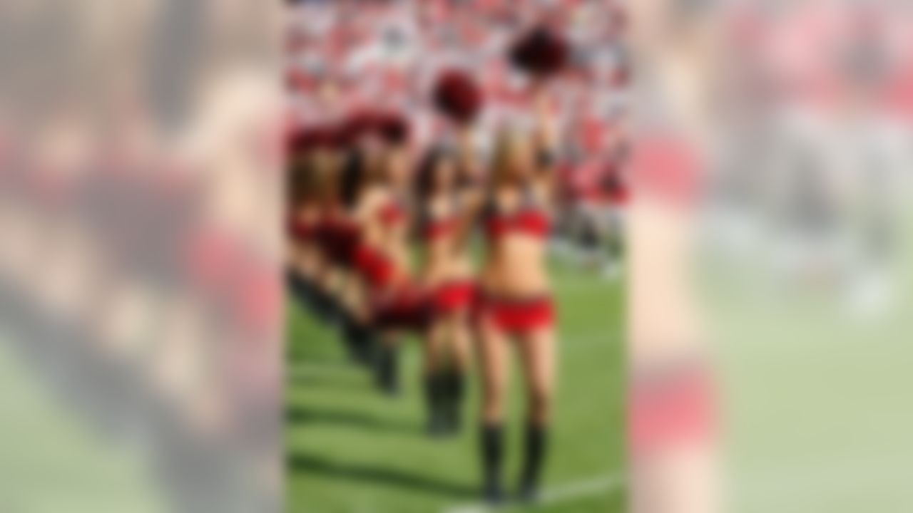 Tampa Bay Buccaneers' cheerleaders entertain the crowd Stock Photo