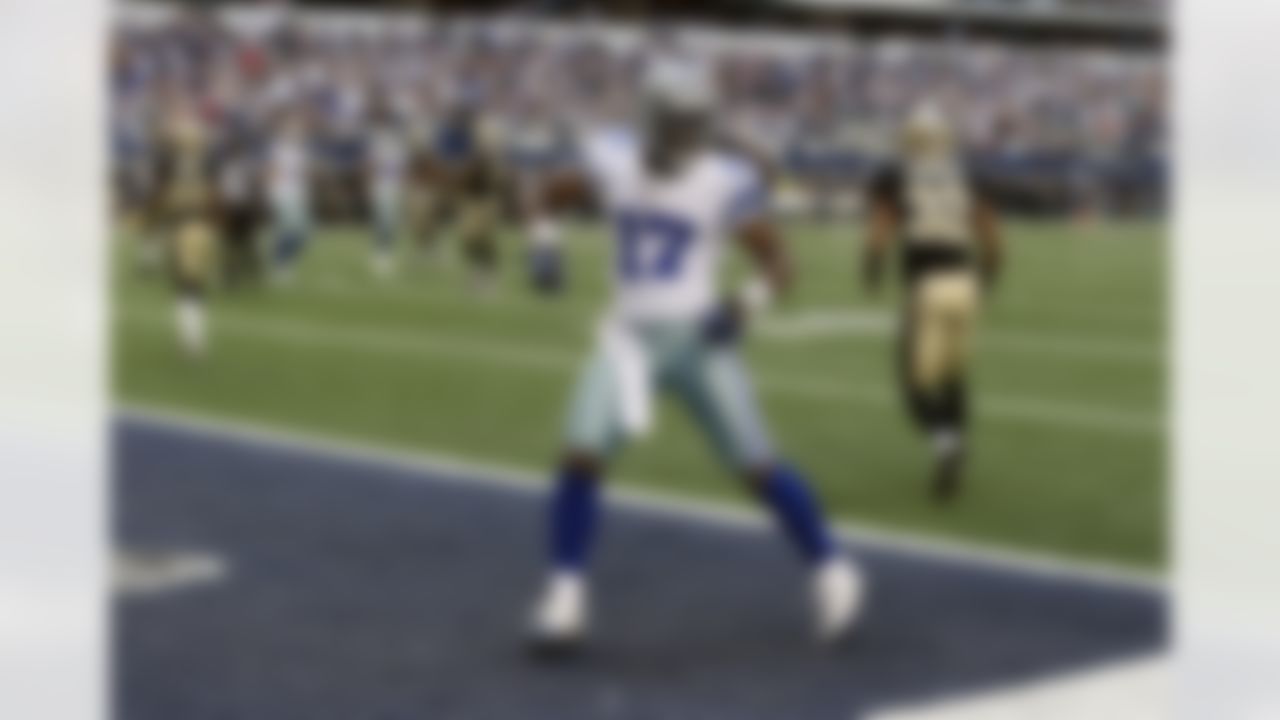 Dallas Cowboys wide receiver Dwayne Harris (17) celebrates scoring a touchdown against the New Orleans Saints during the second half of an NFL football game Sunday, Dec. 23, 2012 in Arlington, Texas. (AP Photo/Sharon Ellman)