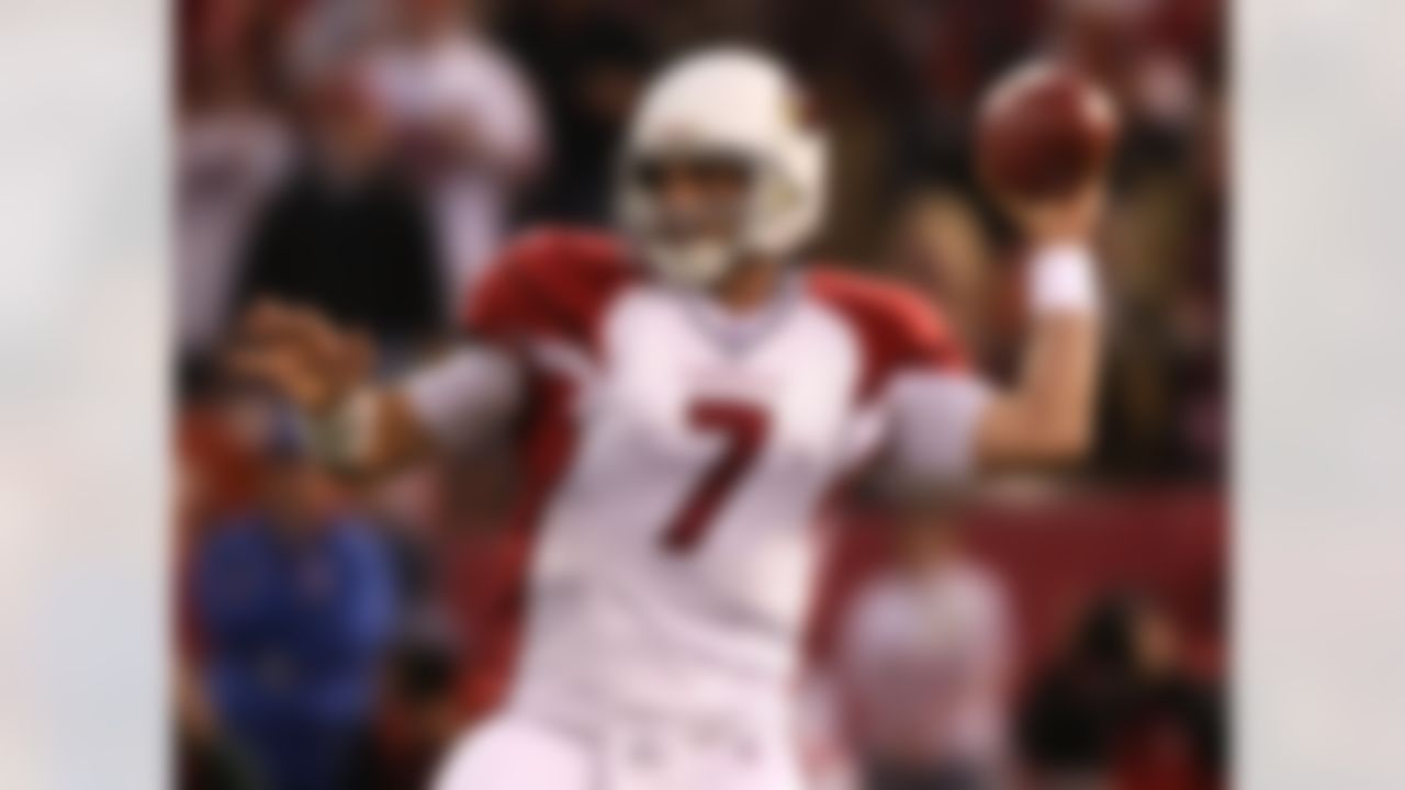 SAN FRANCISCO - SEPTEMBER 10: Matt Leinart #7 of the Arizona Cardinals passes against the San Francisco 49ers during an NFL game on September 10, 2007 at Monster Park in San Francisco, California. (Photo by Jed Jacobsohn/Getty Images)