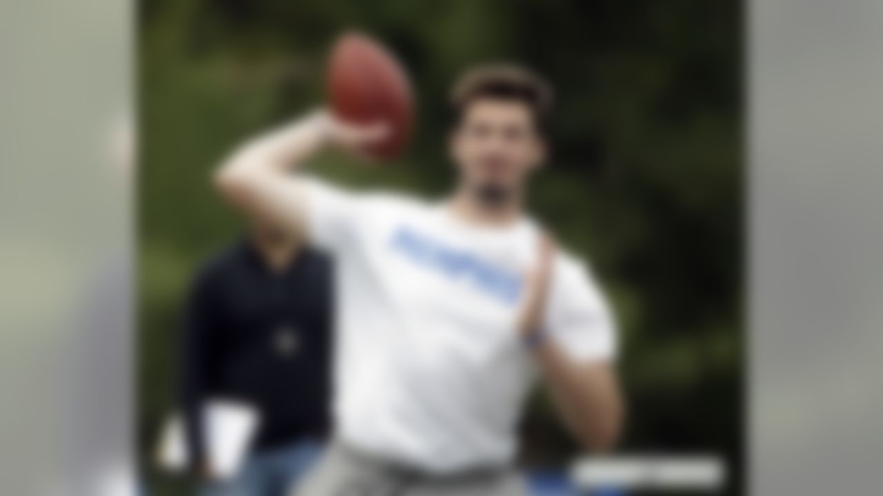 Memphis quarterback Paxton Lynch passes during the school's NFL football pro day Wednesday, April 6, 2016, in Memphis, Tenn. (AP Photo/Mark Humphrey)