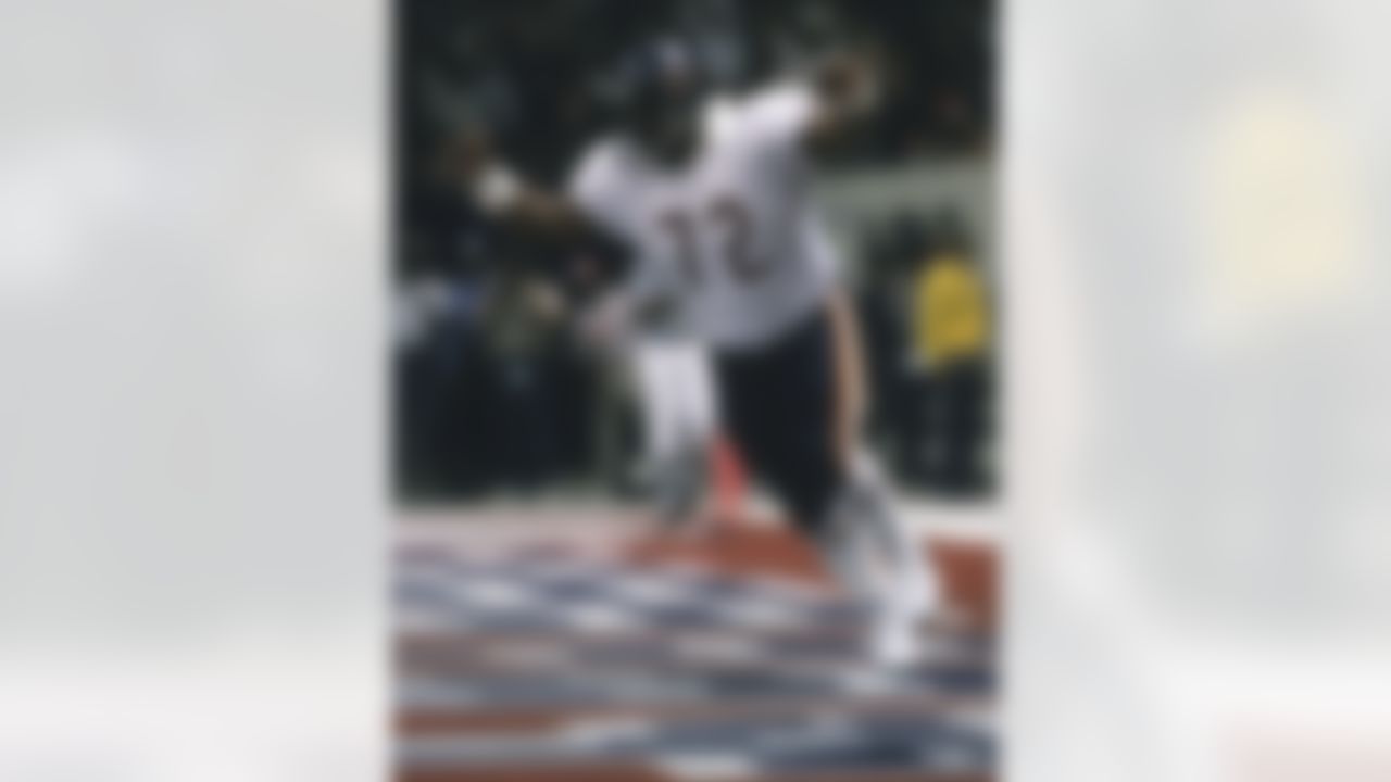 Chicago Bears defensive tackle William"Refrigerator" Perry celebrates a touchdown during Super Bowl XX, a 46-10 victory over the New England Patriots on January 26, 1986, at the Louisana Superdome in New Orleans, LA. (National Football League)