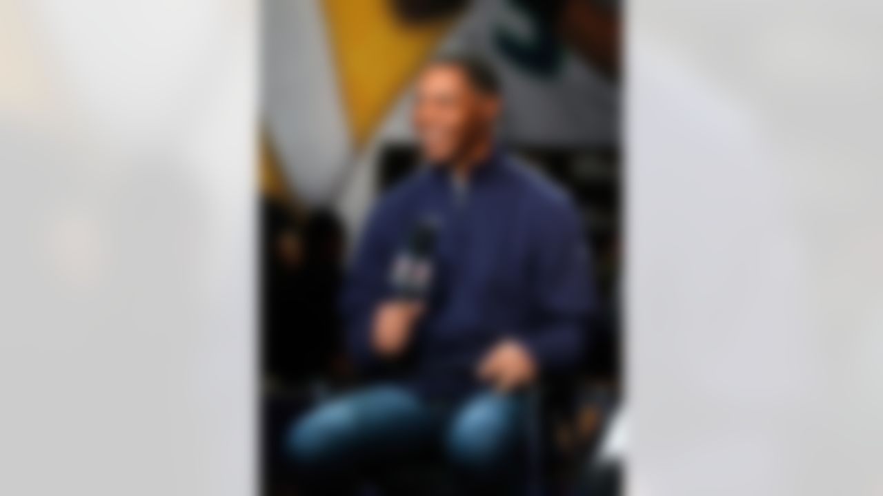 Oakland Raiders Hall of Fame running back Marcus Allen speaks on the NFL Network set on Radio Row at the Super Bowl XLVIII media center in the Sheraton Hotel on Thursday, January 30, 2014 in New York, NY. (Perry Knotts/NFL)