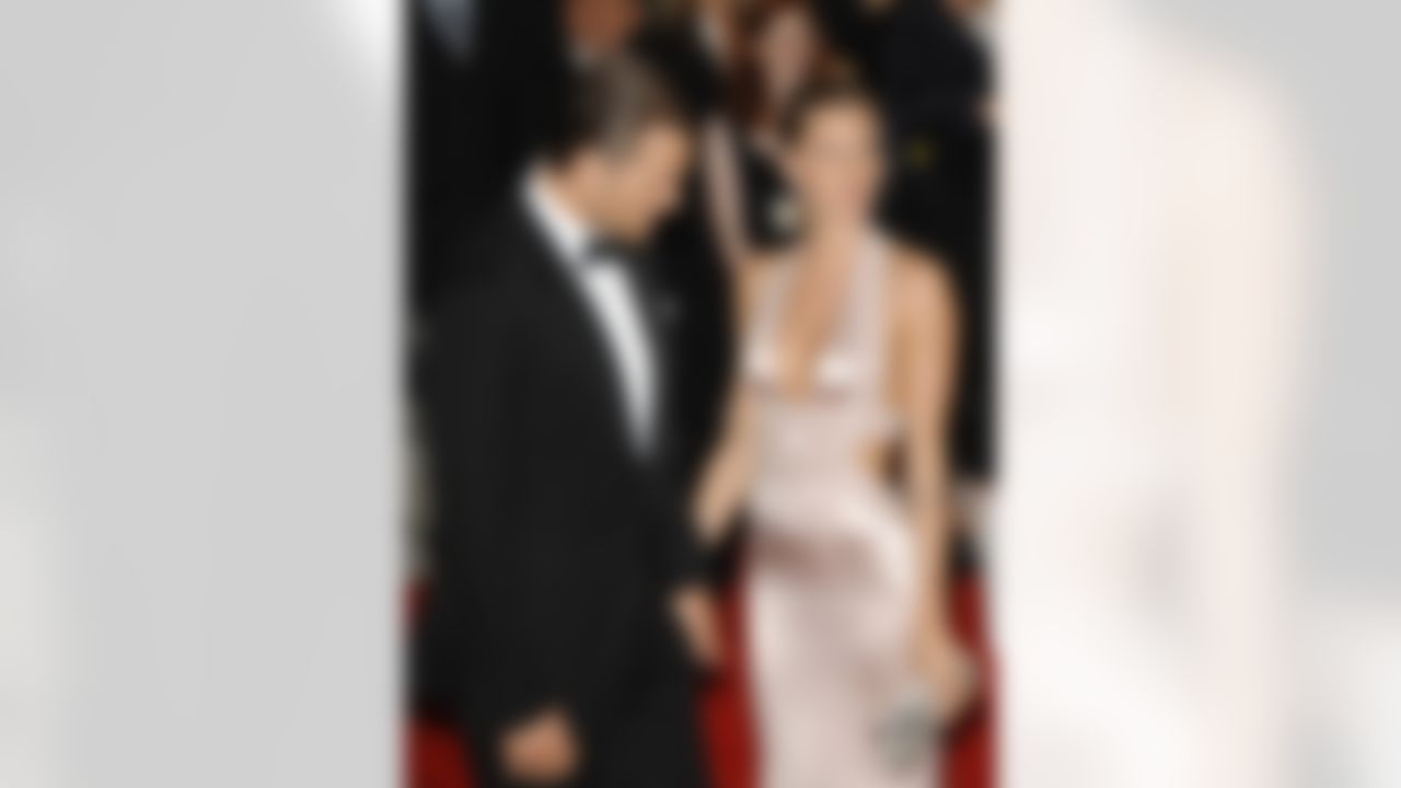 NFL quarterback Tom Brady and girlfriend Gisele Bundchen arrive at the Metropolitan Museum of Art's Costume Institute Gala in New York on Monday, May 5, 2008. (AP Photo/Evan Agostini)