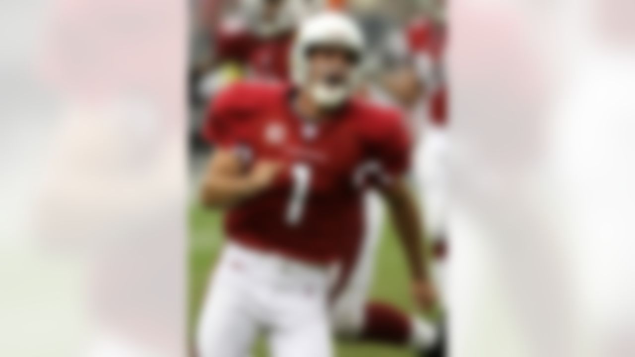 GLENDALE, AZ - SEPTEMBER 16: Kicker Neil Rackers #1 of the Arizona Cardinals celebrates after kicking the game winning field goal with four seconds left against the Seattle Seahawks at University of Phoenix Stadium September 16, 2007 in Glendale, Arizona. (Photo by Stephen Dunn/Getty Images)