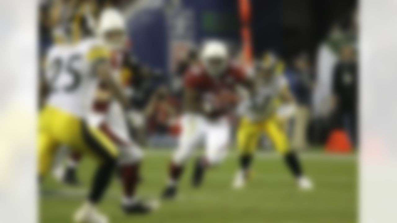 Arizona Cardinals running back J.J. Arrington (28) carries the ball during the NFL Super Bowl XLIII football game, Sunday, Feb. 1, 2009, in Tampa, Fla. (AP Photo/Ross D. Franklin)