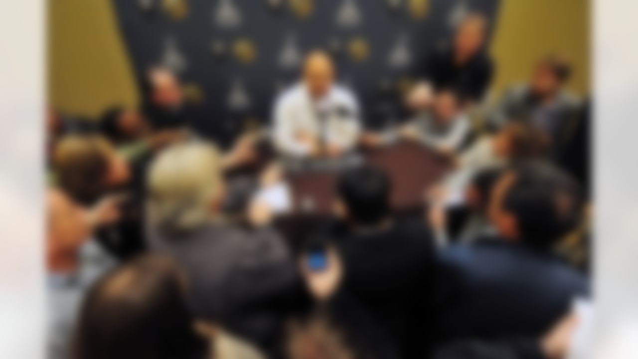 Pittsburgh Steelers linebacker James Farrior speaks during their arrival press conference at the Omni Fort Worth hotel in Fort Worth, Texas on January 31, 2011. (Gary A. Vasquez/NFL)