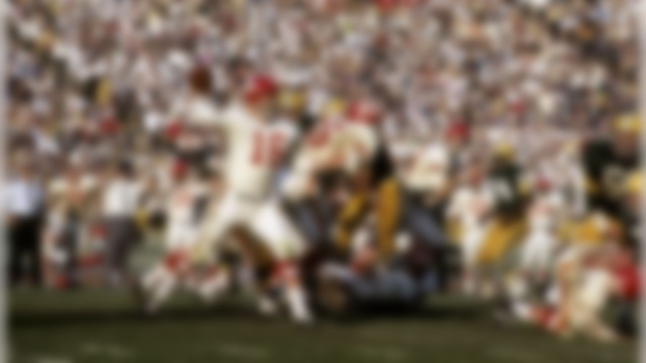 Kansas City Chiefs quarterback Len Dawson (16) throws a pass against the Green Bay Packers during Super Bowl on January 15, 1967, at the Los Angeles Memorial Coliseum. (National Football League)