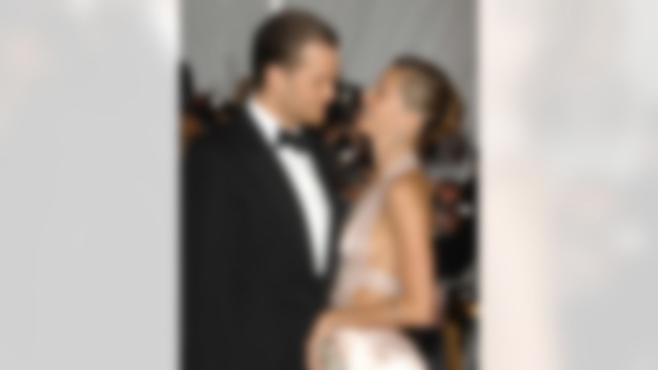 NFL quarterback Tom Brady and girlfriend Gisele Bundchen arrive at the Metropolitan Museum of Art's Costume Institute Gala in New York on Monday, May 5, 2008. (AP Photo/Evan Agostini)