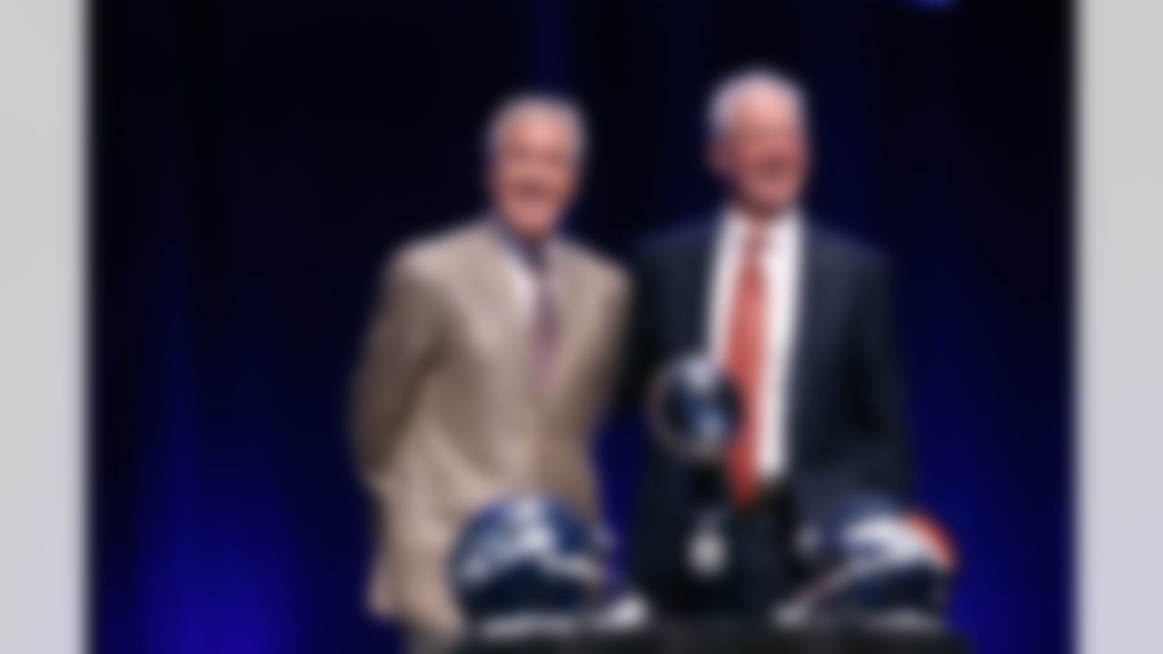 Seattle Seahawks head coach Pete Carroll and Denver Broncos head coach John Fox pose for photos during a press conference at the Rose Theater on Friday, January 31, 2014 in New York, NY. (Perry Knotts/NFL)