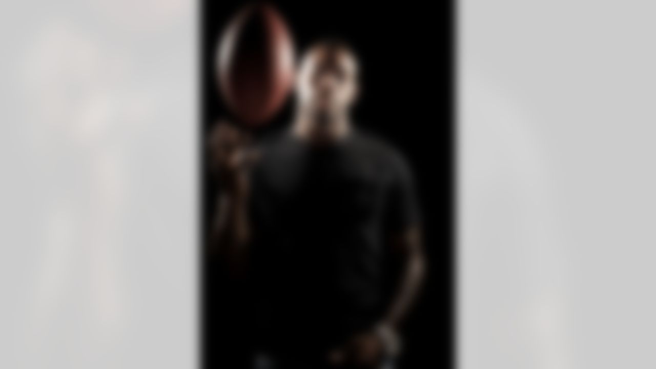 Antonio Cromartie poses for a portrait at the NFL Network studio. (Ben Liebenberg/NFL)