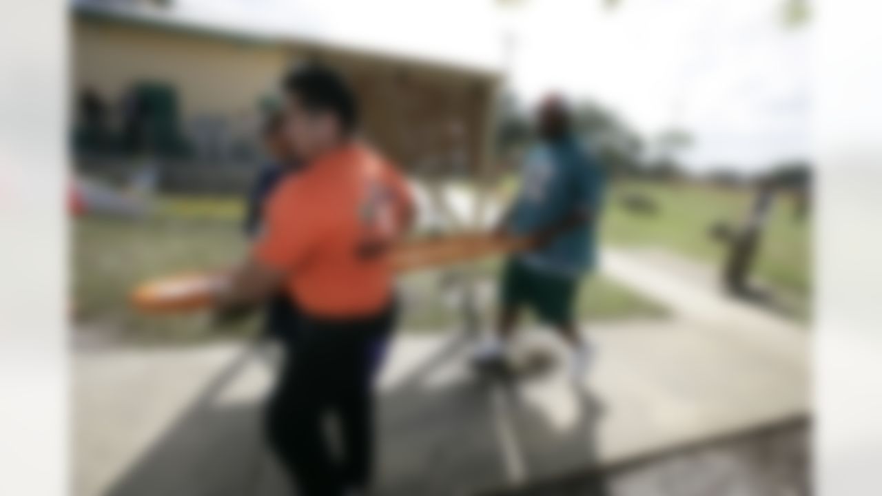 The Home Depot NFL Neighborhood MVP Build with Miami Dolphins Offensive Tackle Vernon Carey. (Photo by Andrew Coppley, CIA Stock Photography, Inc.)