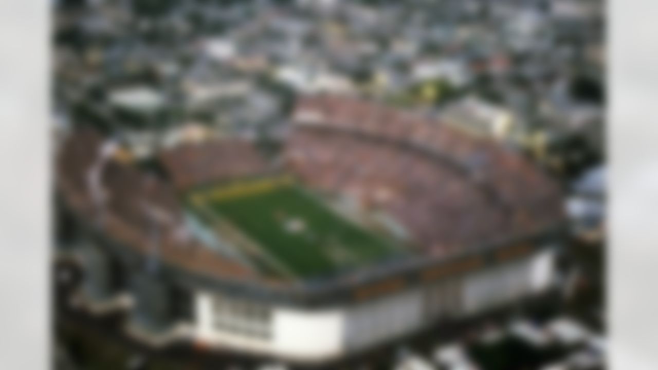 A crowd of nearly 80,000 filled Miami's Orange Bowl for the Super Bowl XIII. The Pittsburgh Steelers defeated the Dallas Cowboys on January 21, 1979. (AP Photo/Al Messerschmidt)