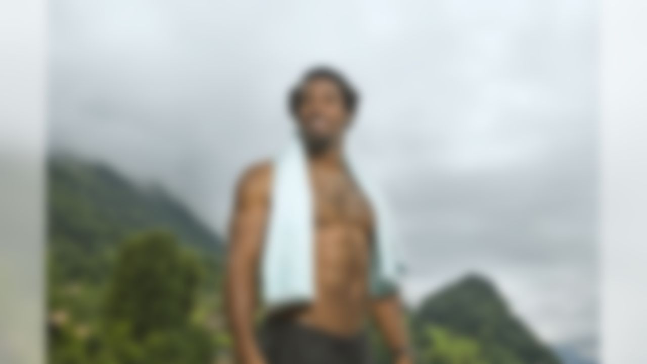 Dhani Jones (Photo by Travel Channel, L.L.C.)