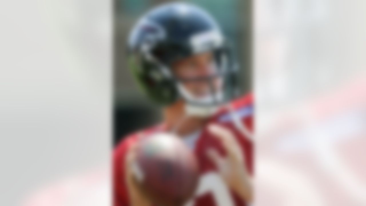 Atlanta Falcons quarterback Matt Ryan works out during NFL football training camp, Monday, July 30, 2012, in Flowery Branch, Ga. (AP Photo/John Amis)