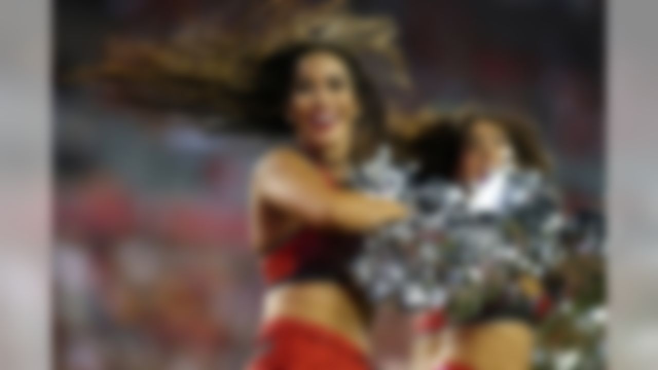 Tampa Bay Buccaneers Cheerleaders Photos from Preseason Week 3 – Ultimate  Cheerleaders