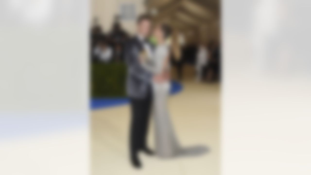 Tom Brady and wife Gisele Bundchen attends The Metropolitan Museum of Art's Costume Institute benefit gala celebrating the opening of the Rei Kawakubo/Comme des Garcons: Art of the In-Between exhibition on Monday, May 1, 2017, in New York. (Photo by Evan Agostini/Invision/AP)