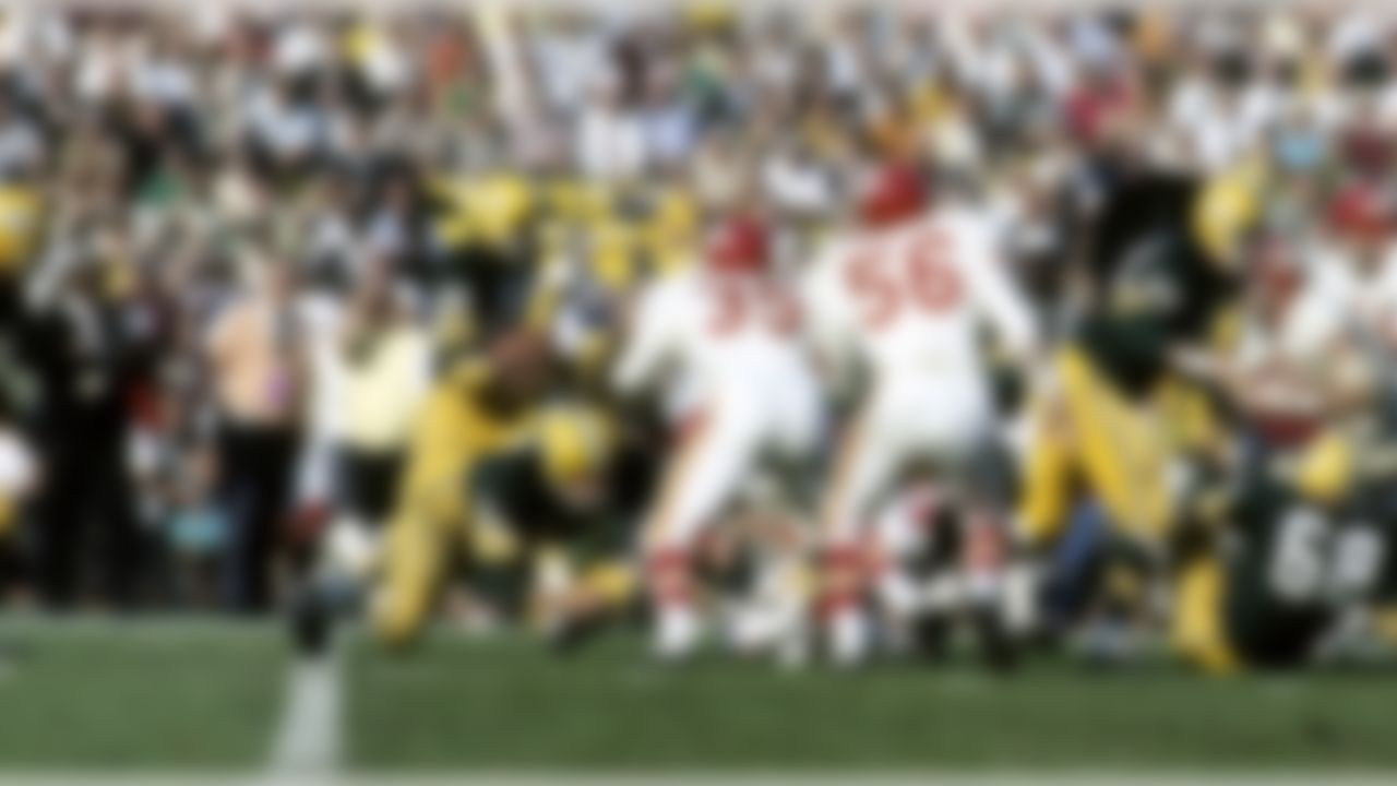 Green Bay Packers cornerback Herb Adderley (26) returns a kickoff during Super Bowl I against the Kansas City Chiefs on January 15, 1967, at the Los Angeles Memorial Coliseum in Los Angeles, California. (National Football League)