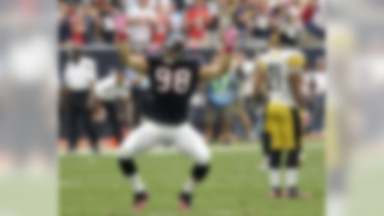 Texans outside linebacker Connor Barwin celebrates a sack of Steelers quarterback Ben Roethlisberger.