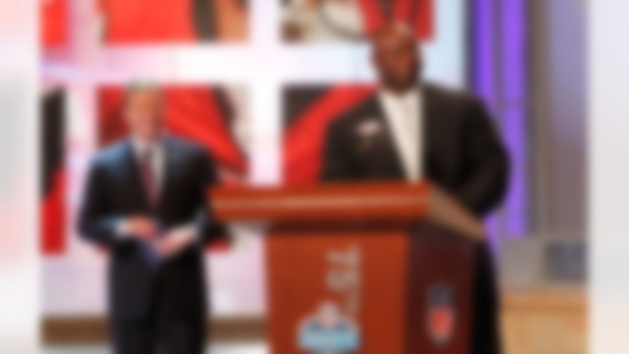 Hall of Fame tackle John Randle announces the Minnesota Vikings pick during the 2010 NFL Draft at Radio City Music Hall in New York City, NY on Apr. 23, 2010. (Ben Liebenberg/NFL)