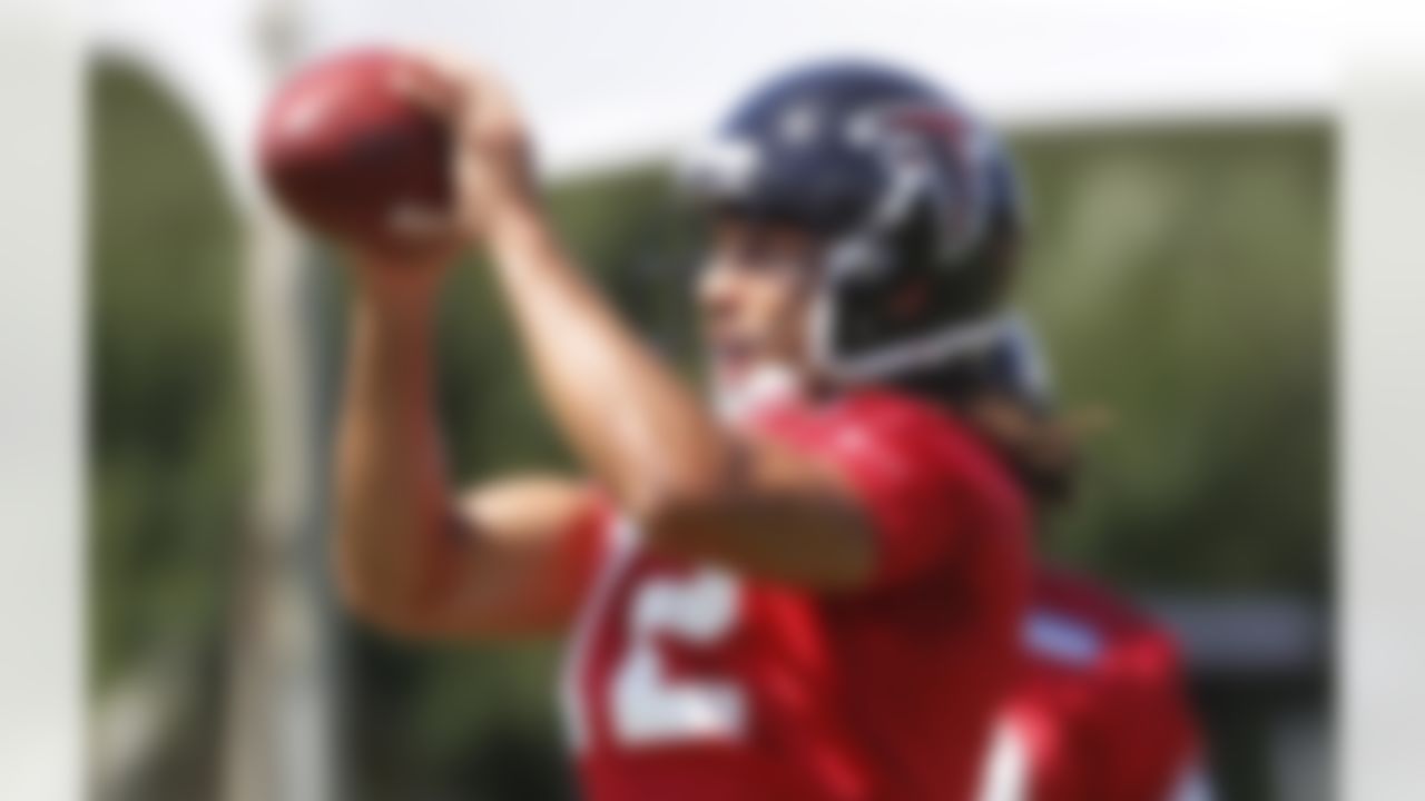 Atlanta Falcons' Kevin Cone makes a catch during NFL football training camp in Flowery Branch, Ga., Friday, July 27, 2012. (AP Photo/John Bazemore)